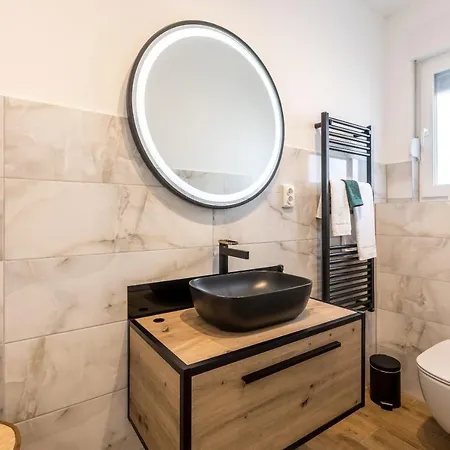 Luxmar Residences *