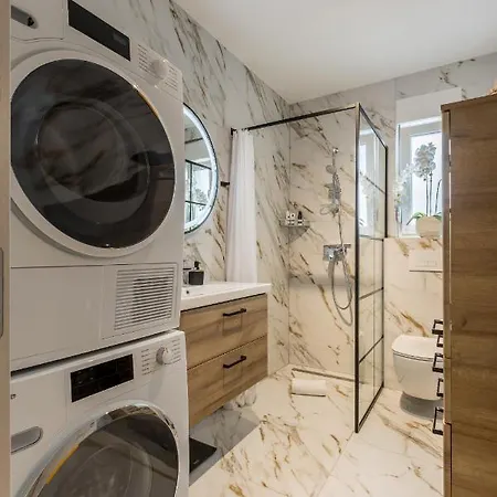 Luxmar Residences Podstrana
