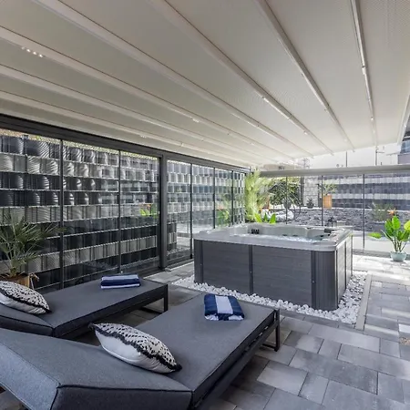 Luxmar Residences Podstrana