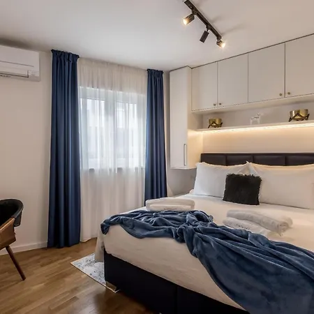 Lägenhet Luxmar Residences