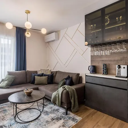 Luxmar Residences