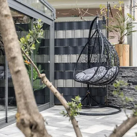 Luxmar Residences