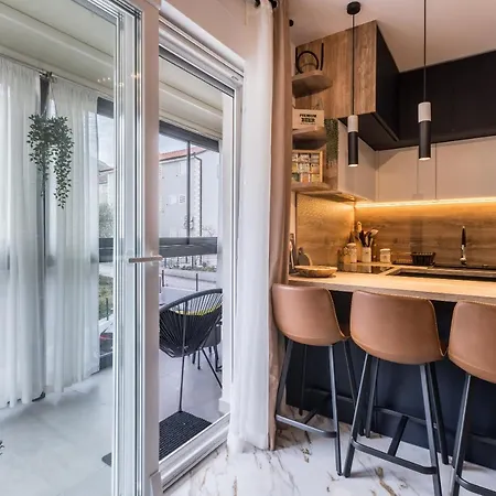 Luxmar Residences Podstrana